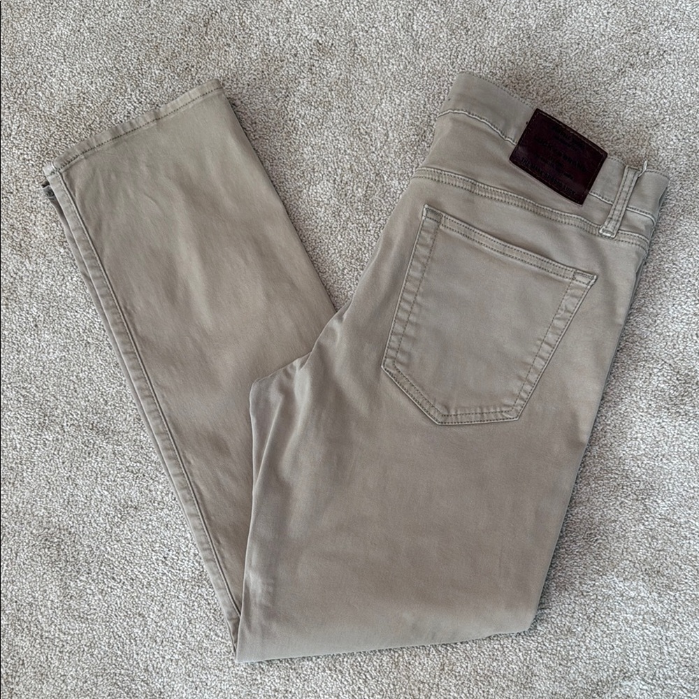 Lucky Brand Men’s Khakis